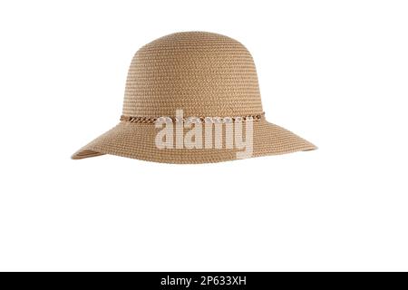 Cappello estivo di paglia femminile isolato su sfondo bianco Foto Stock