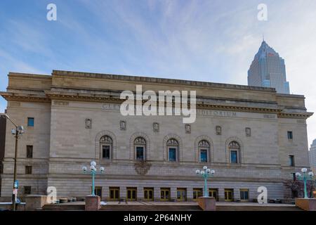 Cleveland, Ohio, USA - 24 gennaio 2023: Cleveland Public Auditorium costruito nel 1920', architettura J. Harold Mc Dowell e Frank Walker. Foto Stock