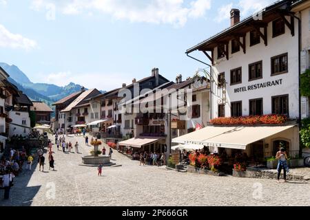 Svizzera Canton Friburgo, Gruyeres, città medievale Foto Stock