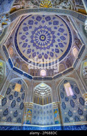 Soffitto, Mausoleo Shirin Beka Oka, Shah-i-Zinda, Sito Patrimonio dell'Umanità dell'UNESCO, Samarcanda, Uzbekistan, Asia centrale, Asia Foto Stock