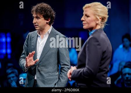 ROTTERDAM - Jesse Klaver e Attje Kuiken durante un incontro di campagna tra GroenLinks e il PvdA per le elezioni del Consiglio Provinciale. ANP ROBIN VAN LONKHUIJSEN olanda fuori - belgio fuori Foto Stock