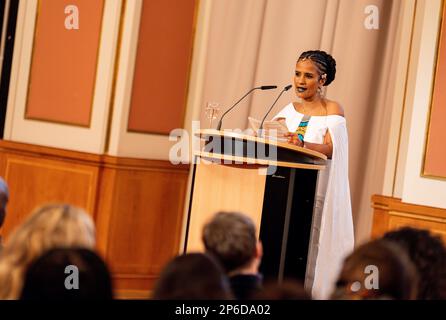 Berlino, Germania. 07th Mar, 2023. Amal Abbbass, imprenditore sociale, parla alla cerimonia del Berlin Women's Award il giorno prima della Giornata internazionale della donna. Credit: Fabian Sommer/dpa/Alamy Live News Foto Stock