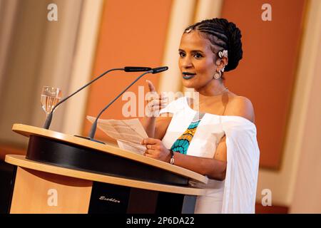 Berlino, Germania. 07th Mar, 2023. Amal Abbbass, imprenditore sociale, parla alla cerimonia del Berlin Women's Award il giorno prima della Giornata internazionale della donna. Credit: Fabian Sommer/dpa/Alamy Live News Foto Stock