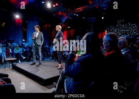 ROTTERDAM - Jesse Klaver e Attje Kuiken durante un incontro di campagna tra GroenLinks e il PvdA per le elezioni del Consiglio Provinciale. ANP ROBIN VAN LONKHUIJSEN olanda fuori - belgio fuori Foto Stock