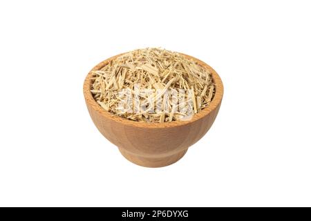 Ginseng siberiano in latino Eleutherococcus senticosus in ciotola di legno isolata su fondo bianco. in ciotola di legno isolata su fondo bianco. Medicina Foto Stock