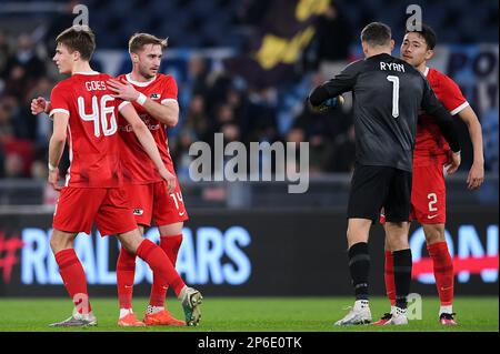 07-03-2023: Sport: Lazio vs AZ ROMA, ITALIA - 7 MARZO: Wouter Goes (AZ Alkmaar), Djordje Mihailovic (AZ Alkmaar)portiere Mathew Ryan (AZ Alkmaar)and Foto Stock