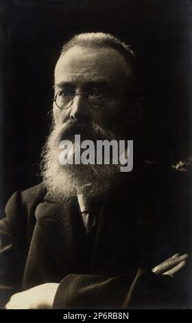 1895 c, RUSSIA : il compositore e insegnante russo NIKOLAI RIMSKY KORSAKOV ( 1844 - 1908 ). Membro dei CINQUE . Un compositore molto attivo di Operas , che comprende SADKO e LA NINNEVATA , Ha anche scritto la famosa opera orchestrale SCHEHERAZADE - Rimsky-Korssakov - DIRETTORE D' ORCHESTRA - COMPOSITORE - OPERA LIRICA - CLASSICA - CLASSICA - RITRATTO - RITRATTO - MUSICALE - MUSICA - barba - BARBA - CRAVATTA - CRAVATTA - TIE -- ARCHIVIO GBB Foto Stock