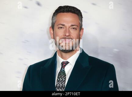 Zachary Levi partecipa alla prima in Gran Bretagna di Shazam! Fury of the Gods a Cineworld Leicester Square a Londra, Inghilterra. Foto Stock