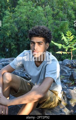 Giovane Latino Foto Stock