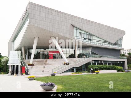 Seoul, Corea del Sud - Maggio 2022: Architettura moderna del Museo Nazionale di Hangeul un'istituzione per gli affari culturali coreani come la lingua di conservazione Foto Stock