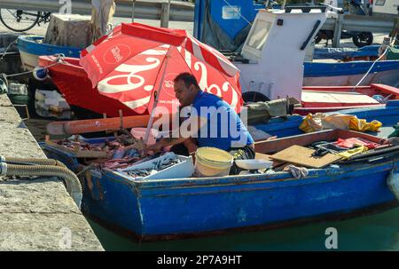 ITALIA, TRAPANI-20 OTTOBRE: Trapani è una città sulla costa occidentale della Sicilia. Vista del mercato del pesce di Trapani il 20 ottobre 2022, Trapani, Sicilia. Foto Stock