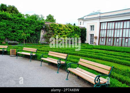 Mirabell Garden & Palace, costruito nel 1606 dal principe - arcivescovo Wolf Dietrich per il suo amato Salome Alt, situato a Salisburgo, Austria, in Europa Foto Stock