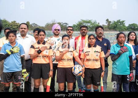 Las Vegas, Nevada, Stati Uniti. Kolkata, Bengala Occidentale, India. 8th Mar, 2023. Mostra partita di calcio in programma per la Giornata internazionale della donna allo stadio Rabindra Sarovar, organizzata congiuntamente dall'organizzazione internazionale per i diritti umani e la lotta alla criminalità con l'Associazione calcistica indiana. (Credit Image: © Amlan Biswas/Pacific Press via ZUMA Press Wire) SOLO PER USO EDITORIALE! Non per USO commerciale! Credit: ZUMA Press, Inc./Alamy Live News Foto Stock