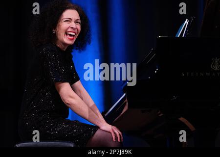 Colonia, Germania. 08th Mar, 2023. Marianna Shirinyan (pianoforte), è in scena al Funkhaus come parte del festival letterario lit.Cologne. Credit: Rolf Vennenbernd/dpa/Alamy Live News Foto Stock