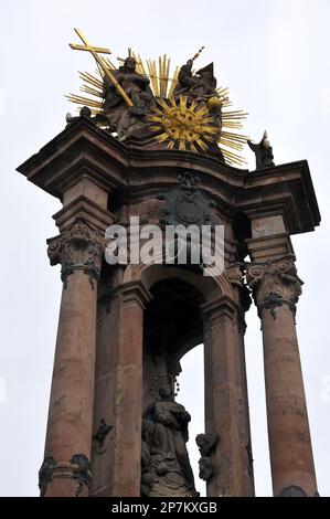 Statua della Santissima Trinità, colonna della peste, Banská Štiavnica, Selmecbánya, regione di Banská Bystrica, Repubblica Slovacca, Europa Foto Stock