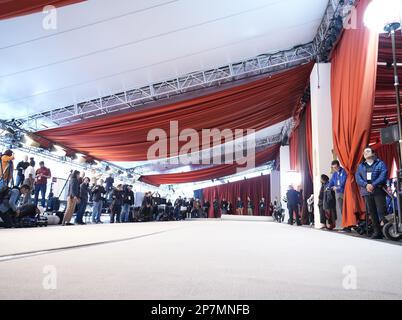 Los Angeles, Stati Uniti. 08th Mar, 2023. Una vista al 95th Oscar Arrivals Carpet Roll out tenuto a Ovation Hollywood a Hollywood, CA Mercoledì, 8 marzo 2023. (Foto di Sthanlee B. Mirador/Sipa USA) Credit: Sipa USA/Alamy Live News Foto Stock