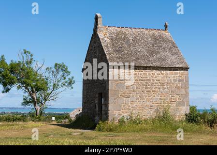 La cappella di Notre-Dame de l’Esperance (19e ° secolo) sul sottomesso del Monte Dol (Mont-Dol, Ile-et-Vilaine, Bretagne, Francia) Foto Stock