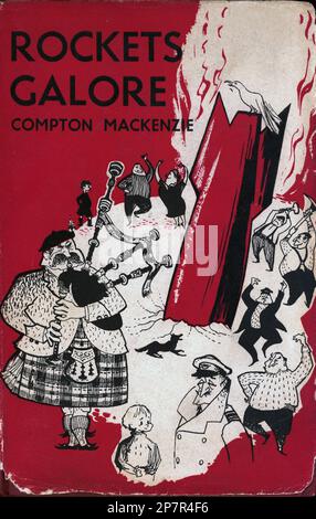 1958 , GRAN BRETAGNA : copertina dello schotish Sir Edward Montague COMPTON MACKENZIE ( 1883 - 1972 ) libro RAZZI GALORE . Edizione del popolare Book Club , Londra , Gran Bretagna . - LETTERATO - SCRITTORE - LETTERATURA - LETTERATURA - Libro - copertina - Scozia - SCRITTORE ---- Archivio GBB Foto Stock