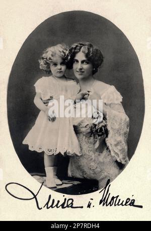 1905 , GERMANIA : lo scandaloso prinzessin zu Sachsen LUISA VON TOSCANA ( Luise , Louise von Österreich - Toskana , 1870 – 1947 ) con Anna MONIKA ( 1903 - 1976, in seguito sposò prima Giuseppe Franz, Arciduca d'Austria e poi Reginald Kazanjian ) . Sposato con Friedrich August III von Sachsen ( Federico Augusto , 1865 - 1932 ), con lui hanno 7 figli . Principessa Imperiale e Arciduchessa d'Austria, Principessa di Toscana, Ungheria e Boemia era figlia di Ferdinando IV di Toscana e della sua seconda moglie Alicia di Parma, figlia del duca Carlo III e di Luisa di Berry . Il 9 Dee Foto Stock