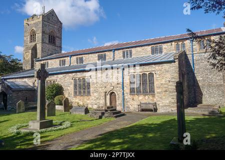 07.03.2023 Windermere, Cumbria, UK.St Martin's Church si trova nel centro della città di Bowness-on-Windermere, Cumbria, Inghilterra. Si tratta di un'Ang. Attiva Foto Stock