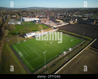 Viste aeree del Burscough Football Club, Lancashire, Regno Unito, non campionato, in una giornata di sole nel febbraio 2023 Foto Stock