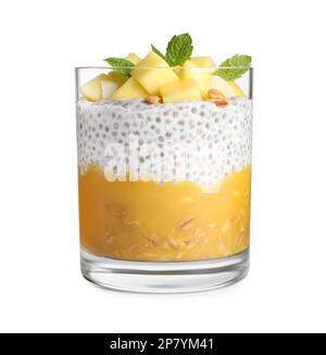 Delizioso budino di chia con mango, menta e muesli su sfondo bianco Foto Stock