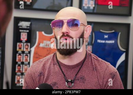 8 marzo 2023: LAS VEGAS, NV - 8 MARZO: Interagisce con i media durante l'Ultimate Fighter Season 31 Media Day all'UFC Apex il 8 marzo 2023, a Las Vegas, Stati Uniti. (Credit Image: © Diego Ribas/PX Imagens via ZUMA Press Wire) SOLO PER USO EDITORIALE! Non per USO commerciale! Foto Stock