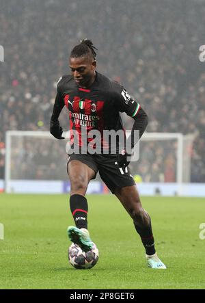 Rafael Leao dell'AC Milan durante il Campionato UEFA Round del 16 - 2nd tappa di calcio tra Tottenham Hotspur e l'AC Milan a Tottenham Hotspur Foto Stock