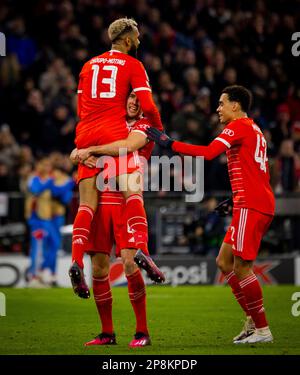 Munic, Germania. 8th Mar, 2023. Torjubel: Leon Goretzka (Muenchen), Eric Maxim Choupo-Moting (Muenchen), Jamal Musiala (Muenchen) Bayern Munic - Parigi Foto Stock