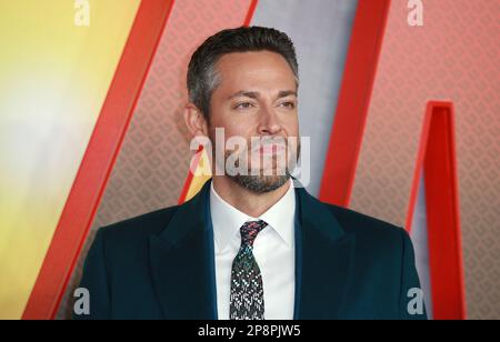 Zachary Levi partecipa alla prima in Gran Bretagna di Shazam! Fury of the Gods a Cineworld Leicester Square a Londra, Inghilterra. Foto Stock
