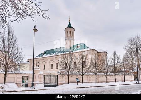 Moschea di Apanaev del 18th, Masjid. Monumento di architettura di culto Tartar. Paesaggio urbano invernale. Staro-Tatarskaya Sloboda, strada pedonata di Nasiri, Kazan, Russ Foto Stock