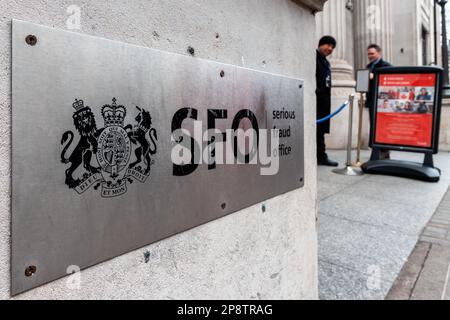 Londra, Regno Unito. 7th marzo, 2023. Un segno indica l'ubicazione dell'Ufficio per le frodi gravi (OFS). L'OFS è un'autorità giudiziaria specializzata che si occupa di casi di frode grave o complessa, corruzione e corruzione in Inghilterra, Galles e Irlanda del Nord. Credit: Notizie dal vivo di Mark Kerrison/Alamy Foto Stock