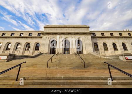 Vista esterna del St. Louis Public Library - Biblioteca centrale del Missouri Foto Stock