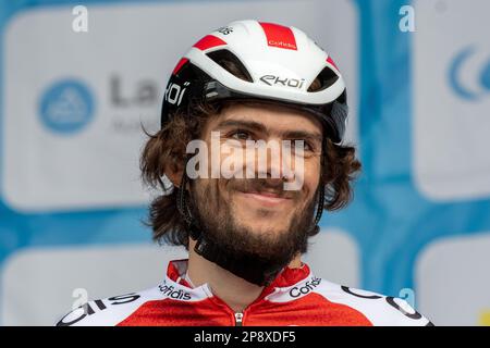 Guilherand Granges, Francia. 25th Feb, 2023. Ritratto del pilota francese Guillaume martin del team Cofidis. Il Faun Ardeche Classic è una gara ciclistica di un giorno che si tiene il 25 febbraio 2023. Questa edizione è stata vinta dal francese Julien Alaphilippe (squadra Soudal Quick-STEP) davanti al suo connazionale David Gaudu, (squadra Groupama-fdj) secondo e dal pilota danese Mattias Skjelmose (squadra Trek-Segafredo) terzo. (Foto di Laurent Coust/SOPA Images/Sipa USA) Credit: Sipa USA/Alamy Live News Foto Stock