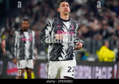 Torino, Italia - 9 marzo 2023, Angel di Maria (Juventus FC) si scalda durante la UEFA Europa League, Round of 16, 1st LEG football match tra Juventus FC e SC Friburgo il 9 marzo 2023 allo stadio Allianz di Torino - Foto: Morgese-rossini/DPPI/LiveMedia Foto Stock