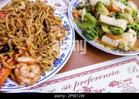 Città del Messico, Barrio Chino Chinatown, gamberi lo mein, verdure, ristoranti, ristoranti, ristoranti, ristoranti, ristoranti, caffè informali, bistro bistro cibo, busin Foto Stock