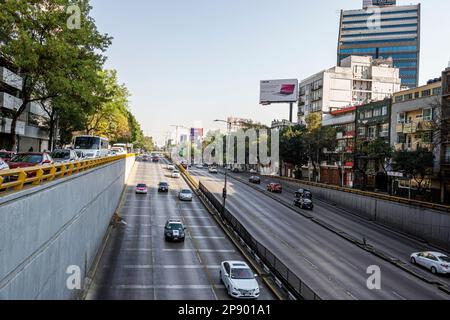 Città del Messico, circuito interno Melchor Ocampo veicoli stradali, Foto Stock