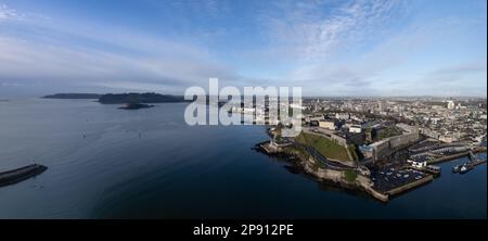 Cittadella, Plymouth Hoe & Plymouth Sound, Plymouth, Devon Foto panoramica aerea Foto Stock