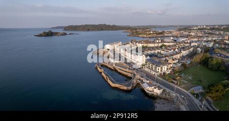 Grand Parade & Plymouth Sound, Plymouth, Devon Foto panoramica aerea Foto Stock