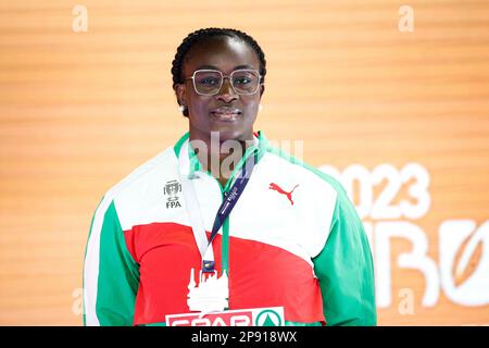 Istanbul, Turchia, 4 marzo 2023. Auriol Dongmo del Portogallo reagisce durante la cerimonia di medaglia di Shot Put Women durante i Campionati europei di Atletica 2023 - Day 2 presso l'Atakoy Arena di Istanbul, Turchia. Marzo 4, 2023. Credito: Nikola Krstic/Alamy Foto Stock