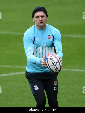 Twickenham Stadium, Inghilterra, Regno Unito. 10th marzo, 2023. Henry Slade durante la sessione di addestramento di rugby dell'Inghilterra mentre si preparano a prendere la Francia nella partita delle sei Nazioni della Guinness allo Stadio di Twickenham il 11th marzo: Credit: Ashley Western/Alamy Live News Foto Stock