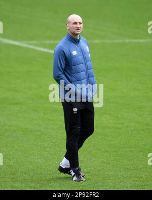 Twickenham Stadium, Inghilterra, Regno Unito. 10th marzo, 2023. Allenatore capo Steve Borthwick durante la sessione di allenamento di rugby in Inghilterra mentre si preparano a prendere la Francia nella partita Guinness Six Nations al Twickenham Stadium il 11th marzo: Credit: Ashley Western/Alamy Live News Foto Stock