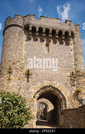 Inghilterra, East Sussex, Lewes, Lewes Castle, il Cancello Barbican Foto Stock