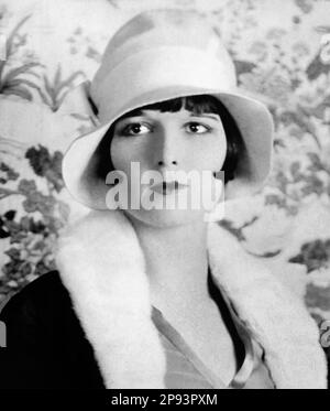 LOUISE BROOKS (1906-1985) attrice cinematografica americana circa 1925 Foto Stock