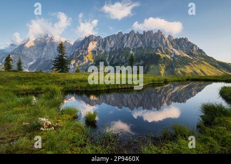 Vista di Mandlwand da Hochkeil, Hochkönig, Salisburgo, Austria Foto Stock