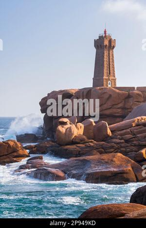 Phare de Ploumanac'h, Perros-Guirec, Bretagna, Francia Foto Stock