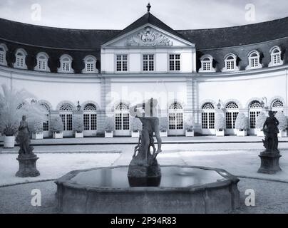 Europa, Germania, Assia, Assia centrale, Taunus, Weilburg, castello rinascimentale, giardino del castello, arageria superiore Foto Stock