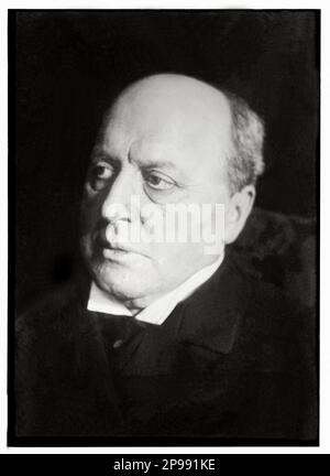 1869 : il celebre scrittore americano HENRY JAMES (1843 – 1916), figlio del teologo Henry James Sr , Fratello del diarista Alice James - LETTERATURA - SCRITTORE - LETTERATURA - GAY - omosessuale - omosessuale - Omosessualità - LGBT - omosessualità - cravatta - colar - colletto ---- Archivio GBB Foto Stock