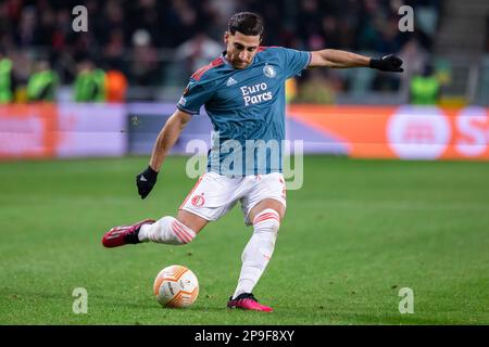 Varsavia, Polonia. 09th Mar, 2023. Alireza Jahanbakhsh di Feyenoord in azione durante il 2022/23 1st° round della UEFA Europa League 16 tra Shakhtar Donetsk e Feyenoord Rotterdam al Maresciallo Jozef Pilsudski Municipal Stadium di Legia Varsavia. Punteggio finale: Shakhtar Donetsk 1:1 Feyenoord Rotterdam. (Foto di Mikolaj Barbanell/SOPA Images/Sipa USA) Credit: Sipa USA/Alamy Live News Foto Stock