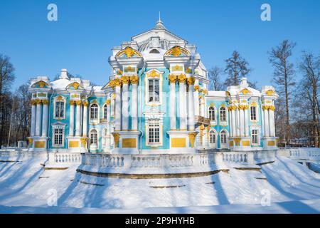 Antico padiglione 'Hermitage' in un giorno soleggiato di febbraio. Catherine Parco di Tsarskoye Selo. Sobborghi di San Petersburg, Russia Foto Stock
